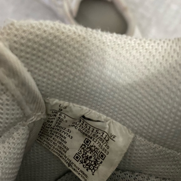 White AF1s - Picture 4 of 5